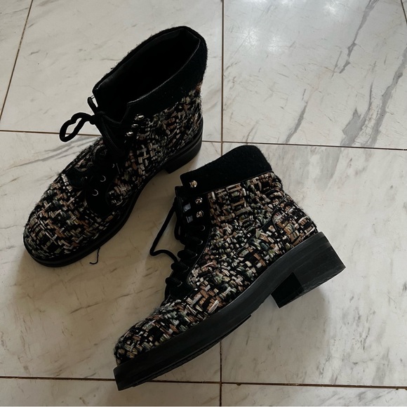 Chanel Tweed Boots, Size 39 - Picture 10 of 12